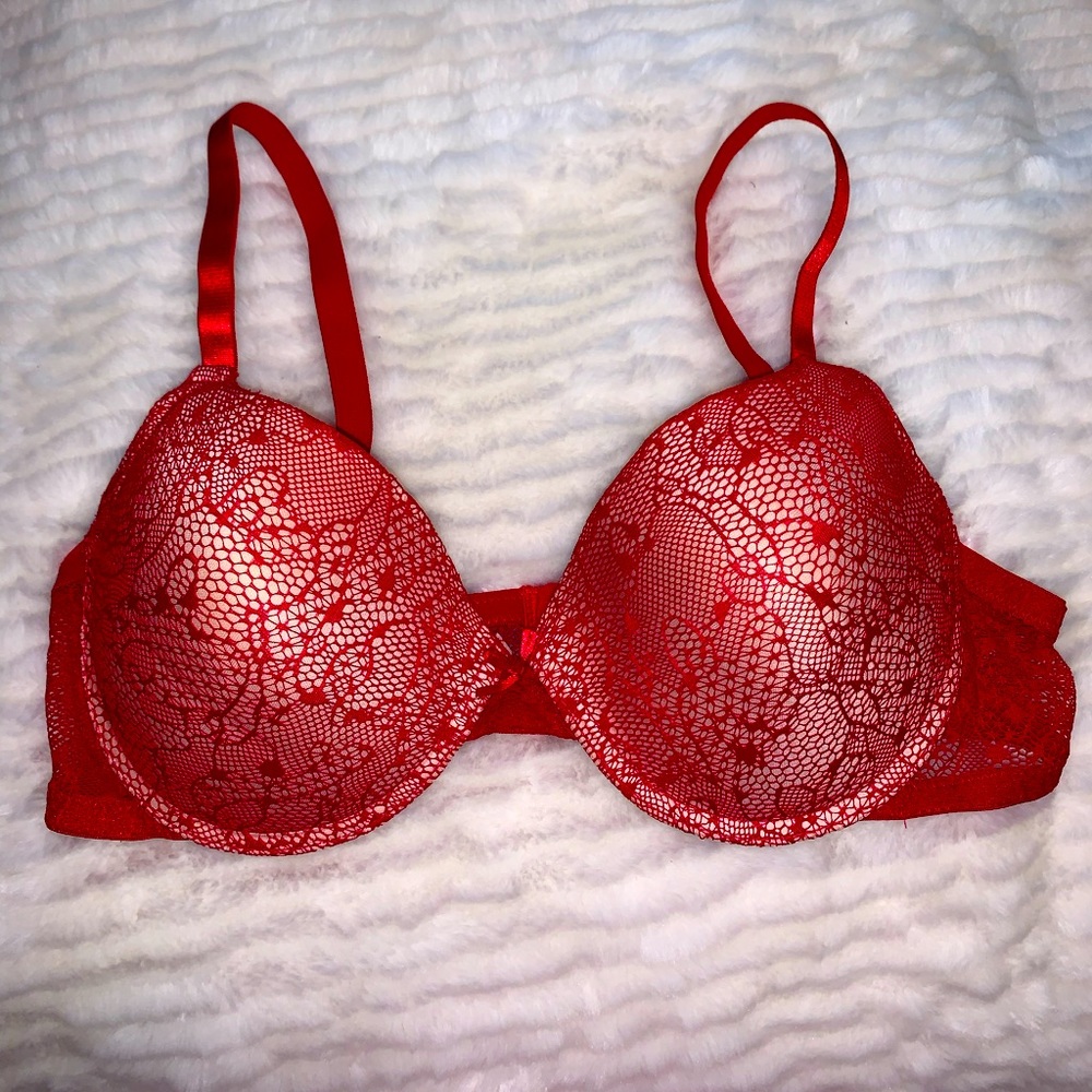 Red Bra size 40c